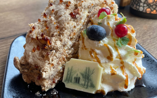 Meimaand = Mariamaand