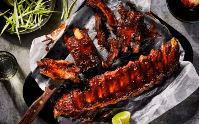 Onbeperkt spareribs eten